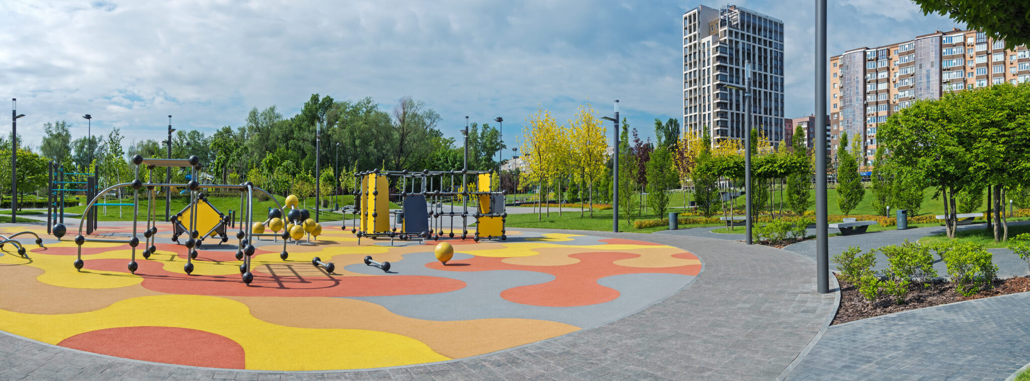 ELEQ Smart City Park online